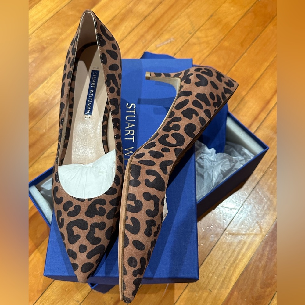 NEW W/ BOX Stuart Weitzman Leopard Kitten Heels